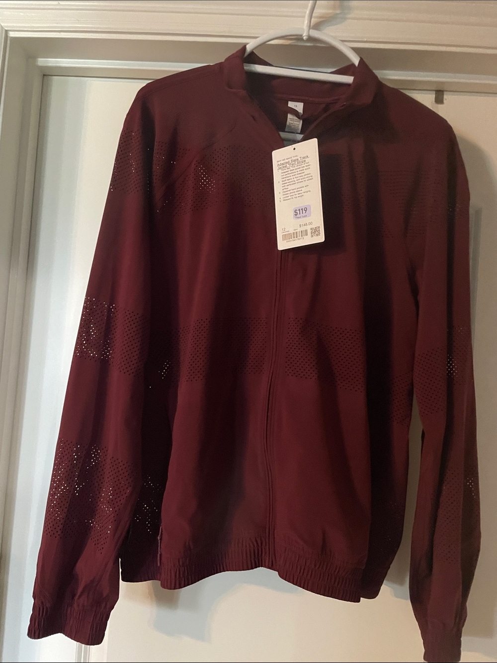 lululemon athletica Full-Zip Jacket in Deep Maroon